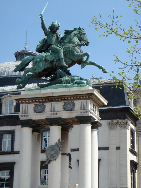 Vercingétorix protège Clermont-Ferrand