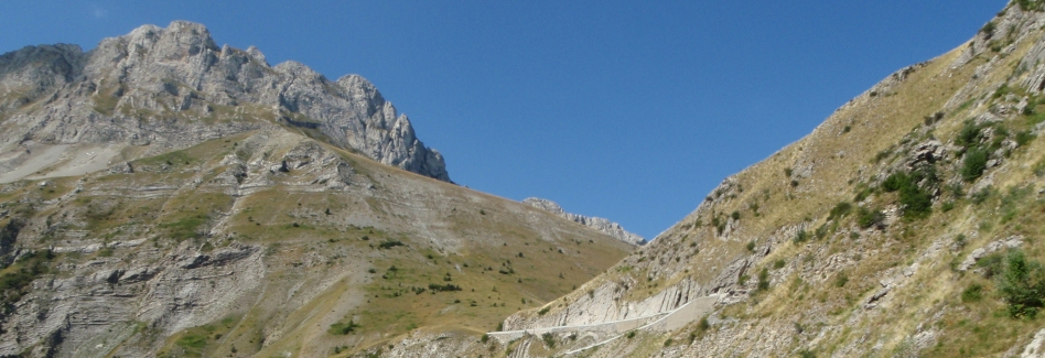 dans le dernier kilomètre du versant «est» du col du Noyer