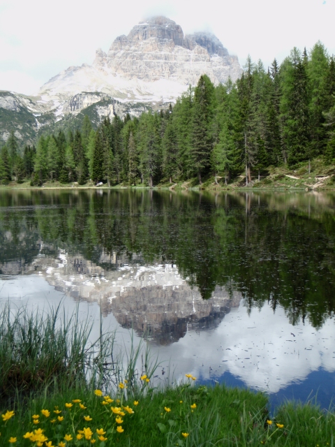 le lac de Misurina et les Drei Zinnen (2 999 m)