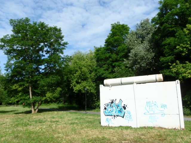 un vestige du mur, vers lac de la Großer Glienicke