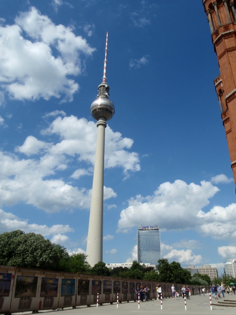 la tour de la télévision à Alexanderplatz