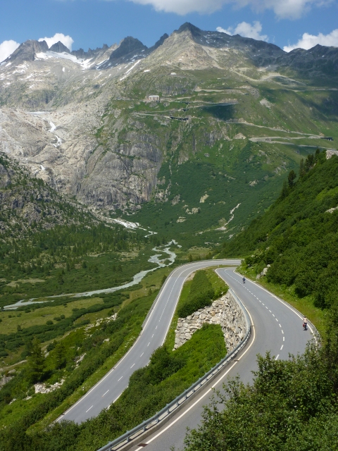 dans la descente du Furkapass