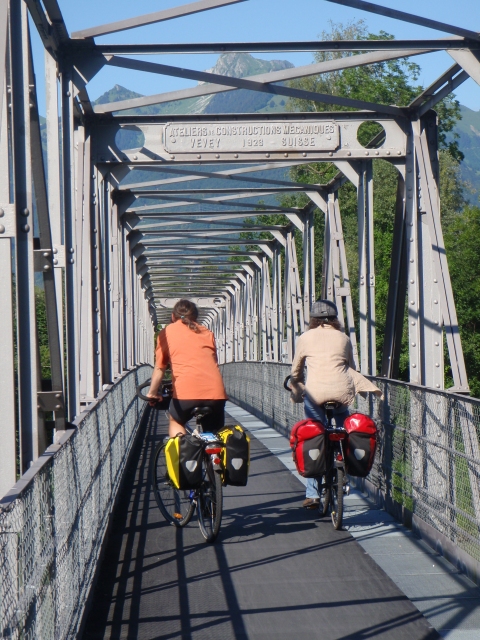 la passerelle sur le Rhône